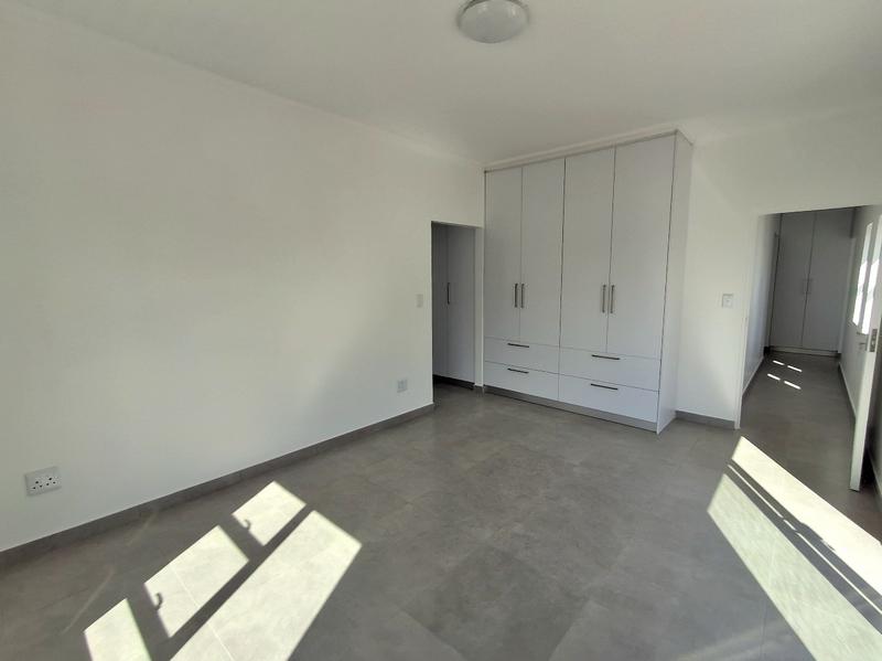 3 Bedroom Property for Sale in Golden Mile Western Cape